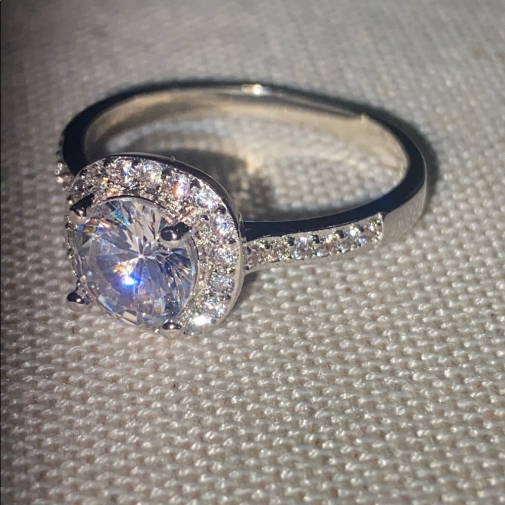 CZ solitaire ring - Picture 3 of 8
